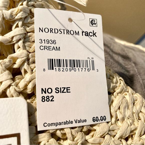 Crossbody Crocheted Straw Bag by Urban Expressions VEGAN 10.5 x 7 x 0.5 inches - Picture 9 of 15